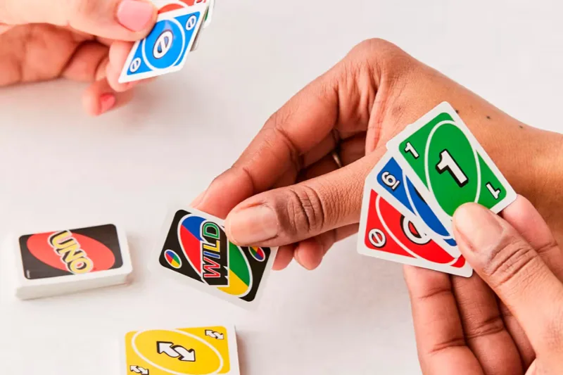 Revealing the bloody experience of people fighting Uno